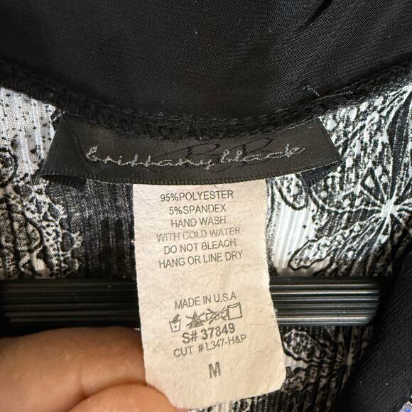 Vintage Brittany Black M Plisse Graphic Top Twist Whimsygoth Paisley Sequin 90s - Picture 6 of 7